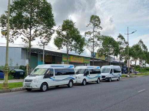 Những lý do Nên Chọn Thuê Xe 16 Chỗ Có Lái Tại Sân Bay Tân Sơn Nhất